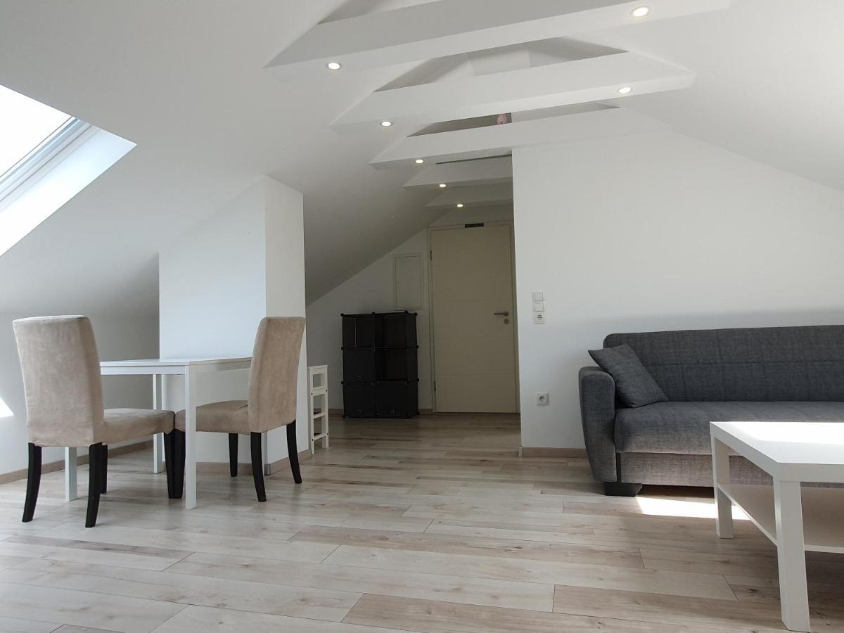 Kulsheim Ruhige Und Moderne 2-Zi. Wohnung מראה חיצוני תמונה